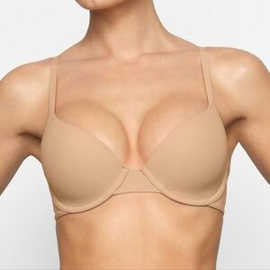 SKIMS Fits Everybody Tshirt Bra